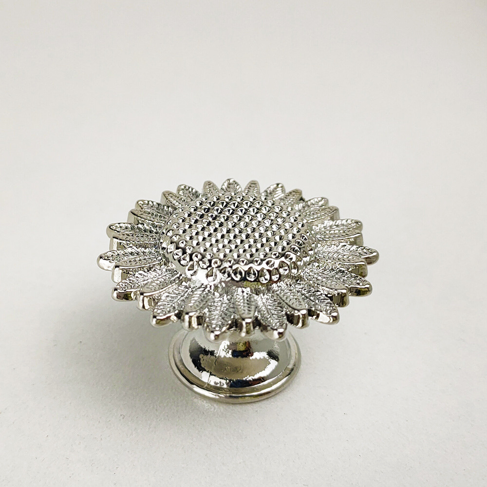 Vintage Sunflower Cabinet Knob - огляд і ціна Vintage Furniture Hardware Replacement
